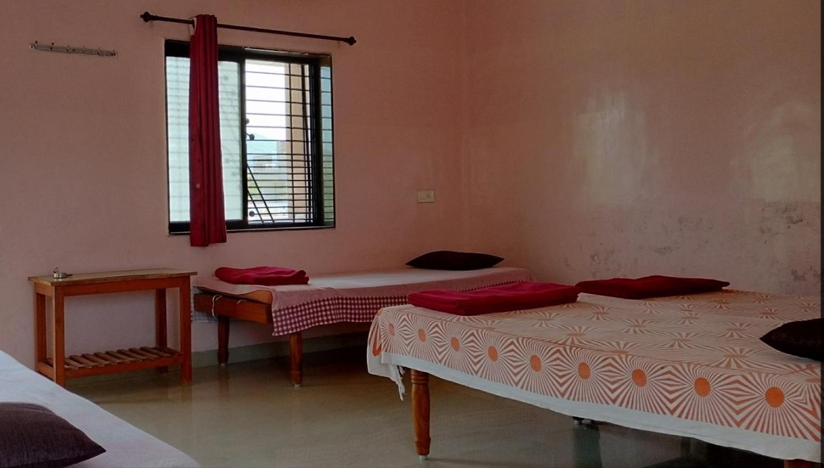 Shivam Residency Lejlighed Ellora Værelse billede